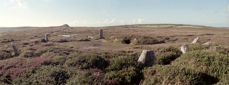 Boskednan Circle looking northwest towards Carn Galver