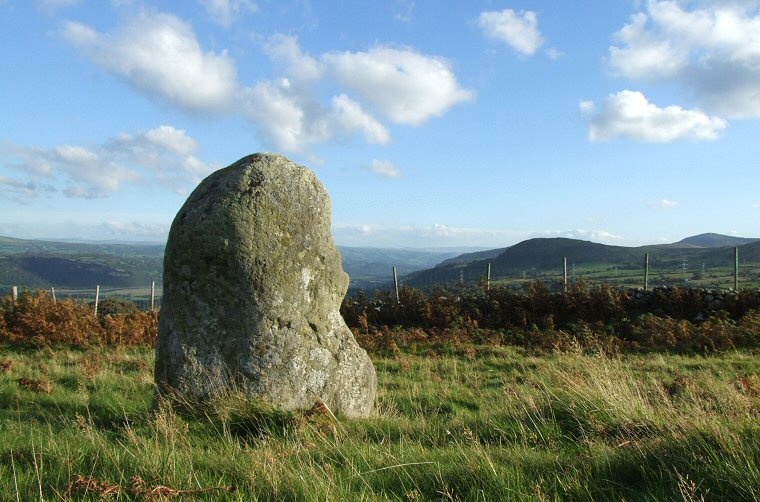 standing stone roughly in line with Maen-y-Bardd