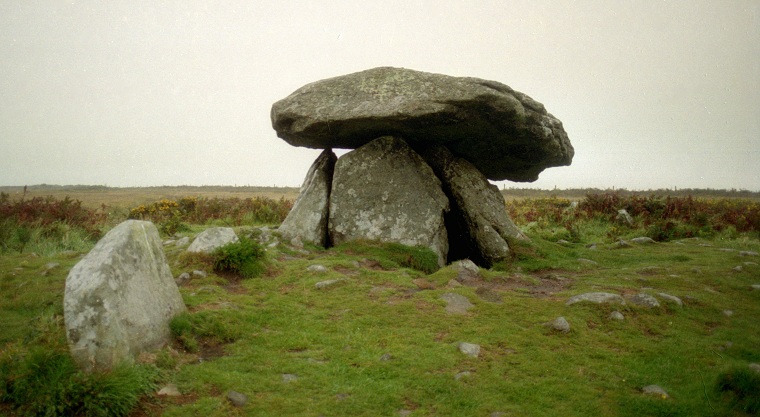 A wet and overcast day at Chun Quoit