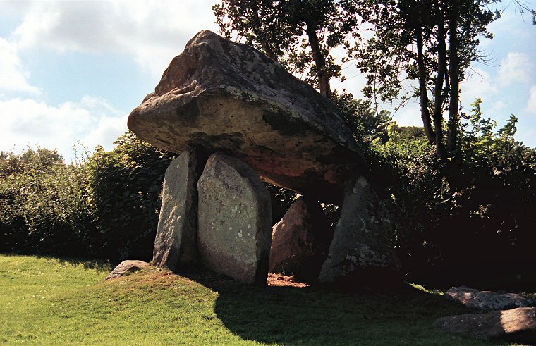 Carreg Coetan Arthur Chambered Tomb - Newport