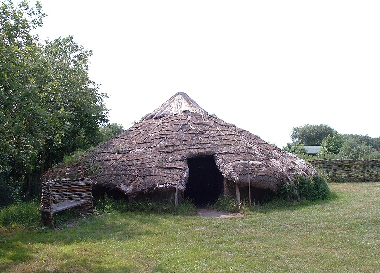 Flag Fen - Bronze Age Round House