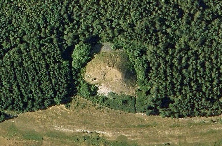 Google satellite image of the mound.