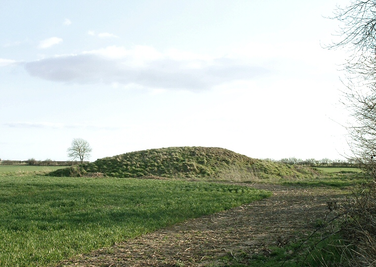 Ludford barrow - looking south