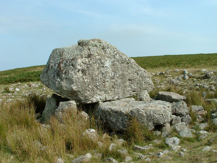 Maen Cetty - looking southeast