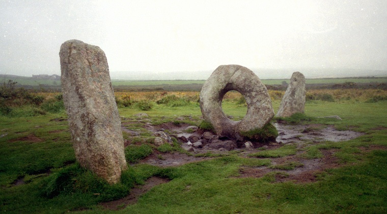 Men an Tol