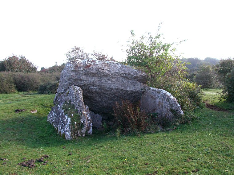 Pant-y-Saer Chambered Tomb - Benllech, Anglesey, Wales