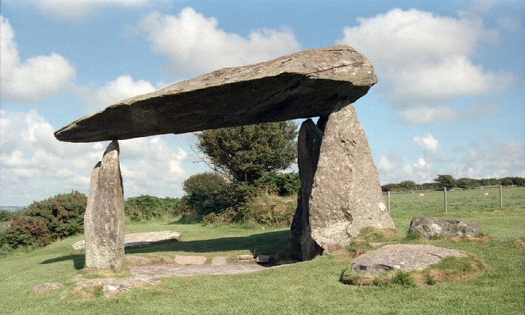 Pentre Ifan - view from the west