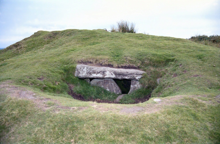 Rillaton Barrow Cist