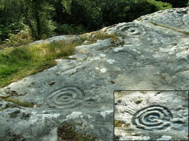 Roughting Linn - carvings at the southern end of the rock