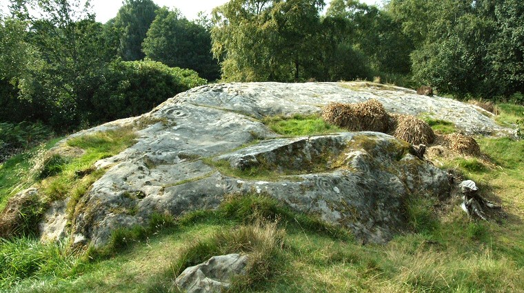 Roughting Linn - view of the whole rock