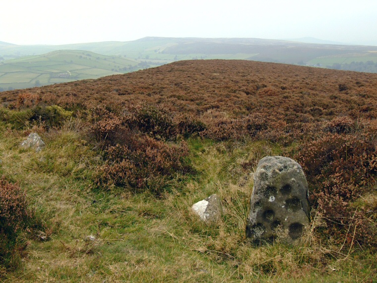 Stanage Cairn Cup Marked Stone - looking northwest towards Abney Low