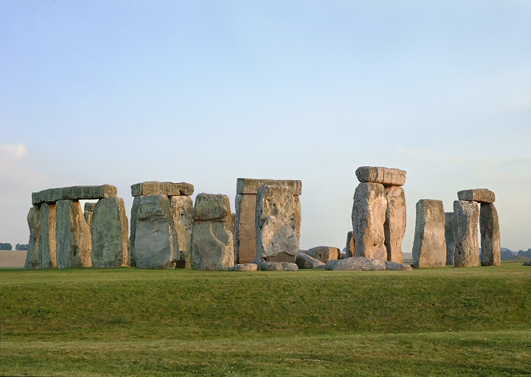 Stonehenge looking south