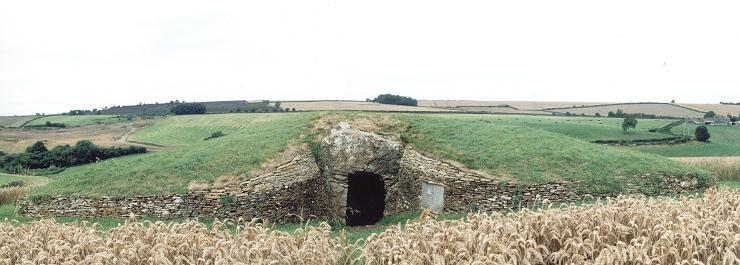 Stoney Littleton  Chambered Long Barrow - Looking Northwest