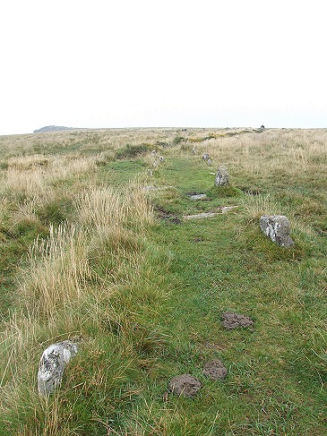 Hart Tor - Looking eastwards along the double row