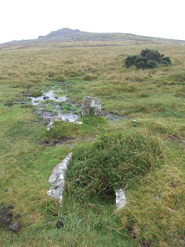 Sharpitor Cairn and Cist