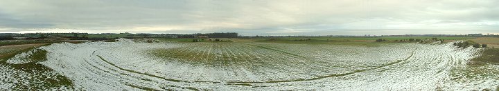Thornborough Henges - Panoramic view of the central henge